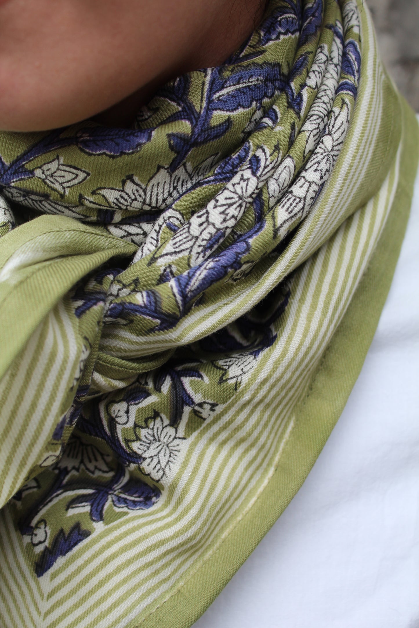 Foulard indien (grand format) harper kaki ♡