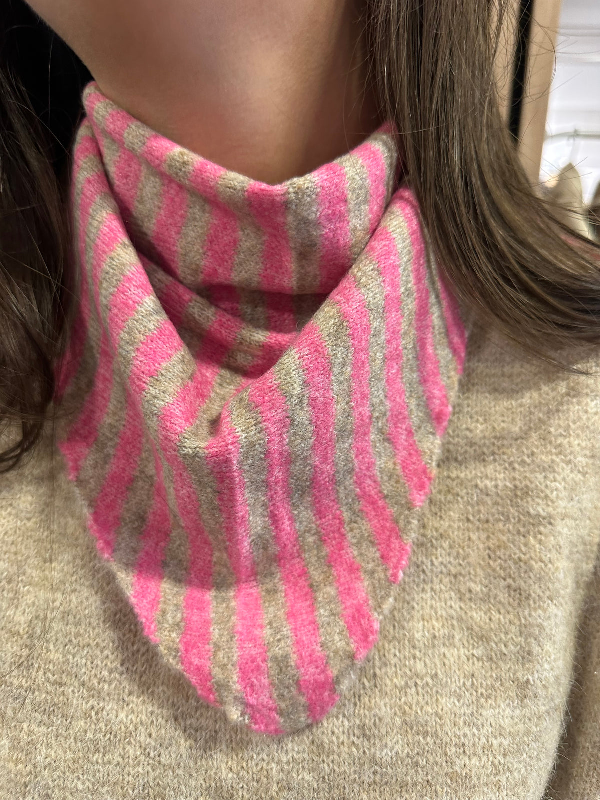 Foulard écharpe petit model rayé rose fuschia/gris