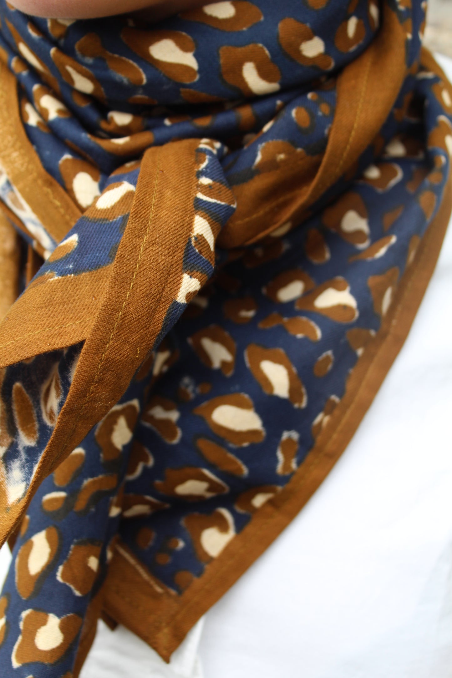 Foulard indien (grand format) léopard navy ♡
