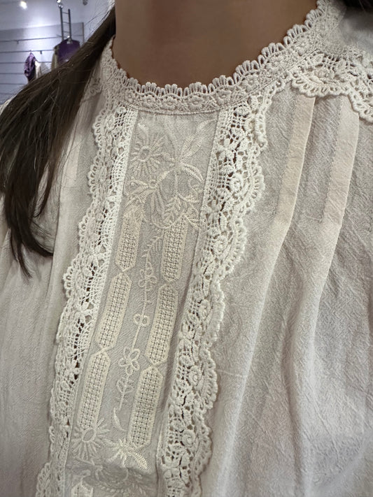 Blouse élégante écru