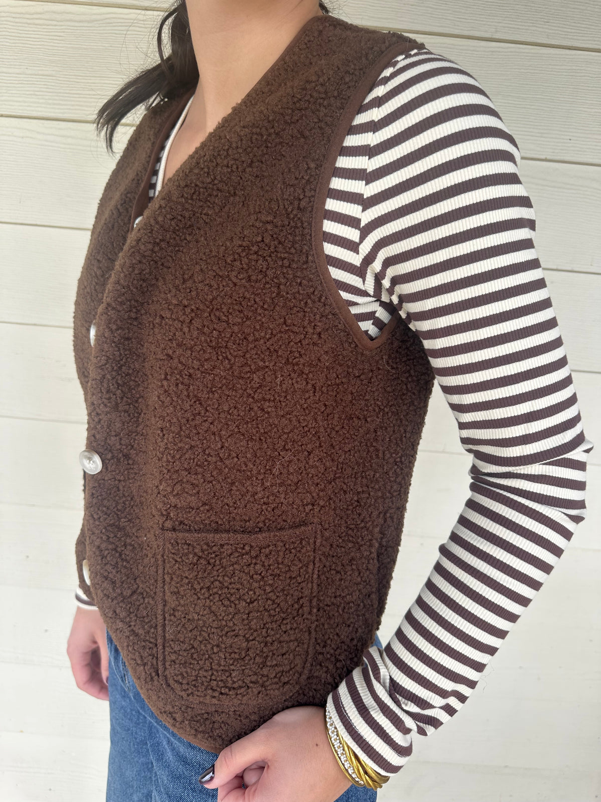 Veste moumoute s/manches chocolat