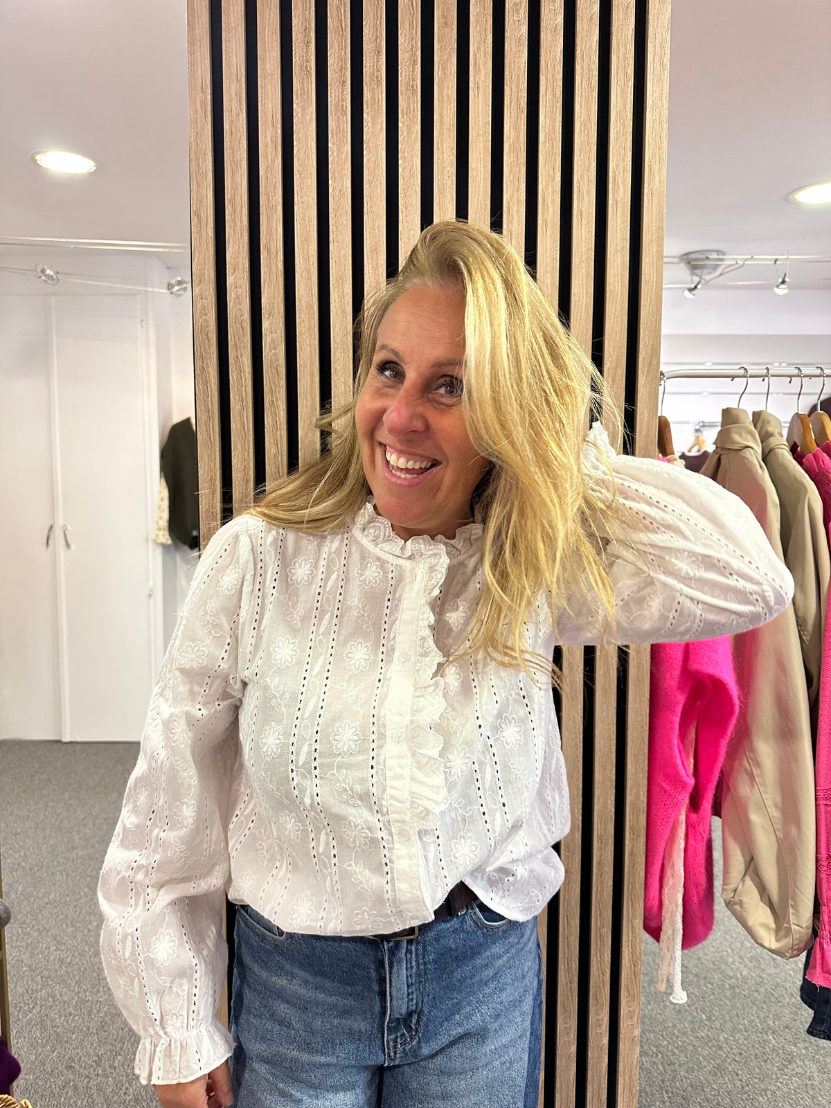 Blouse blanche broderie
