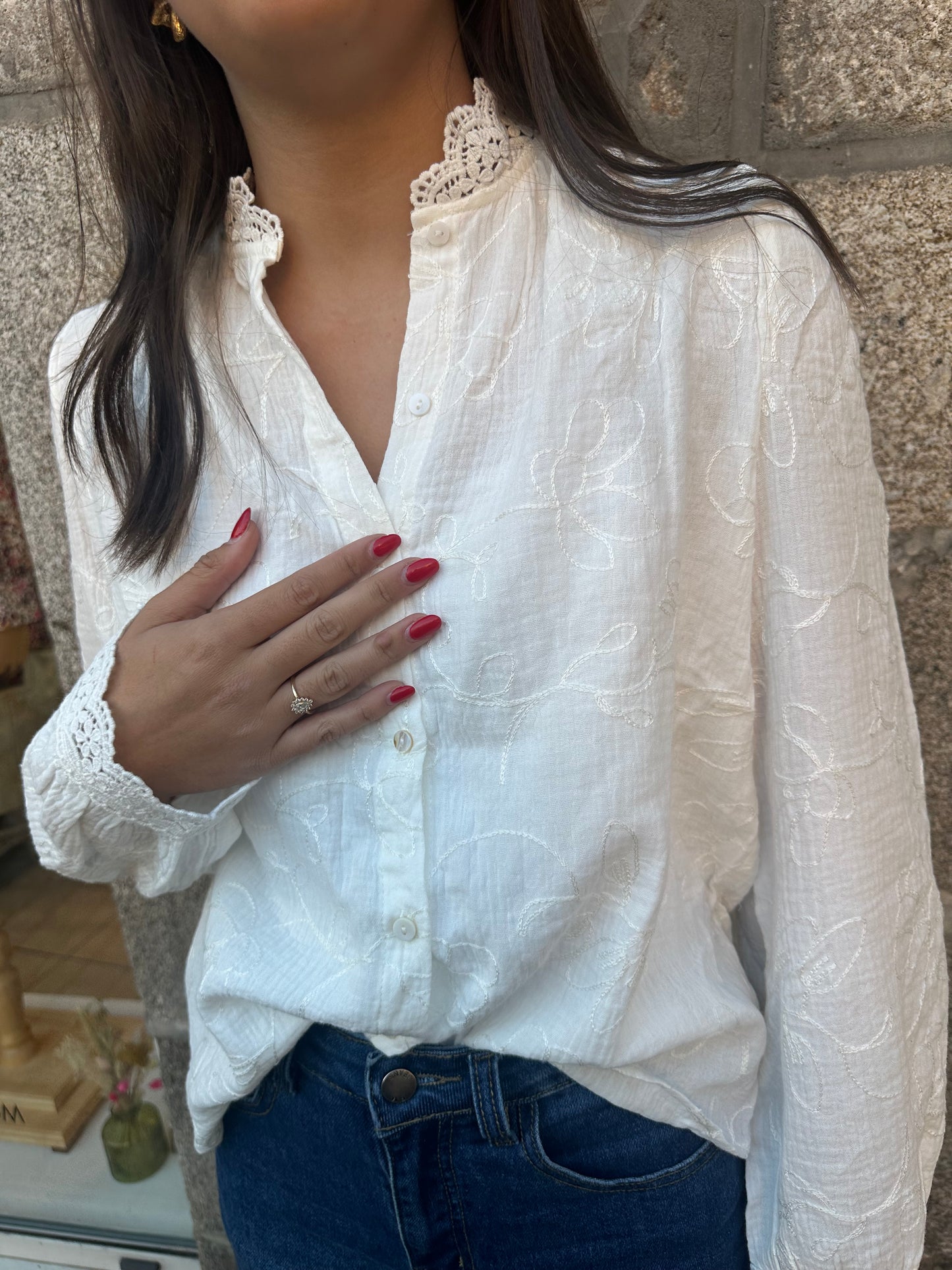 Blouse blanche broderie ♡