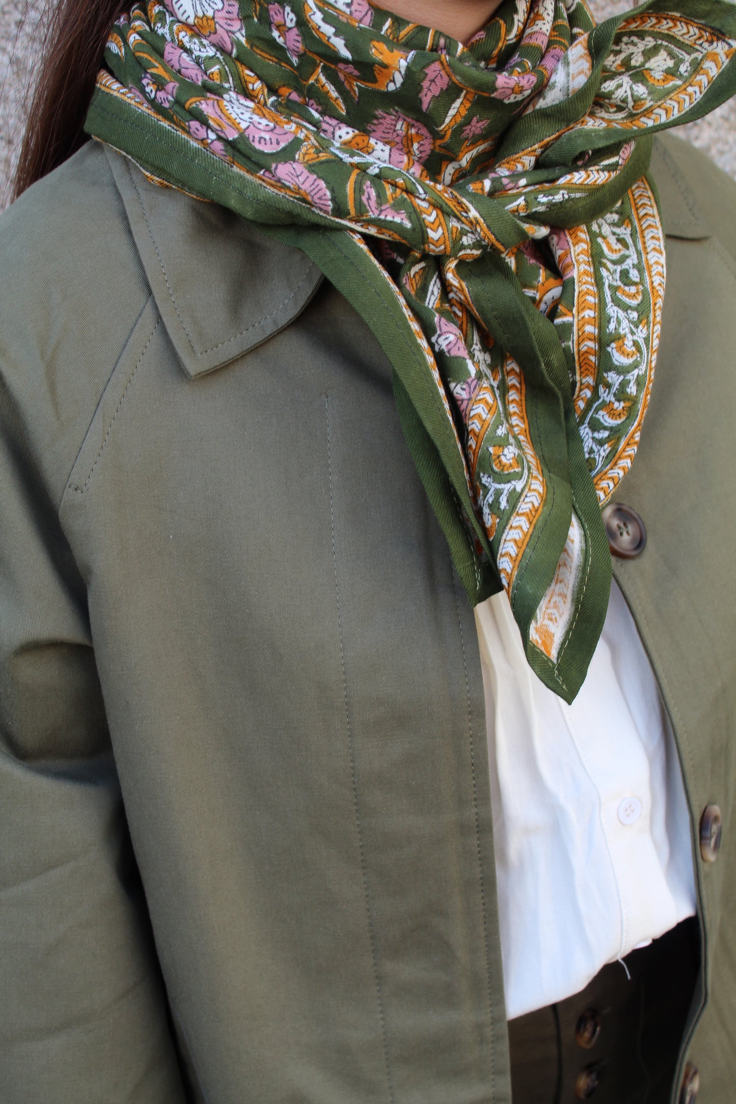 Trench court kaki ♡